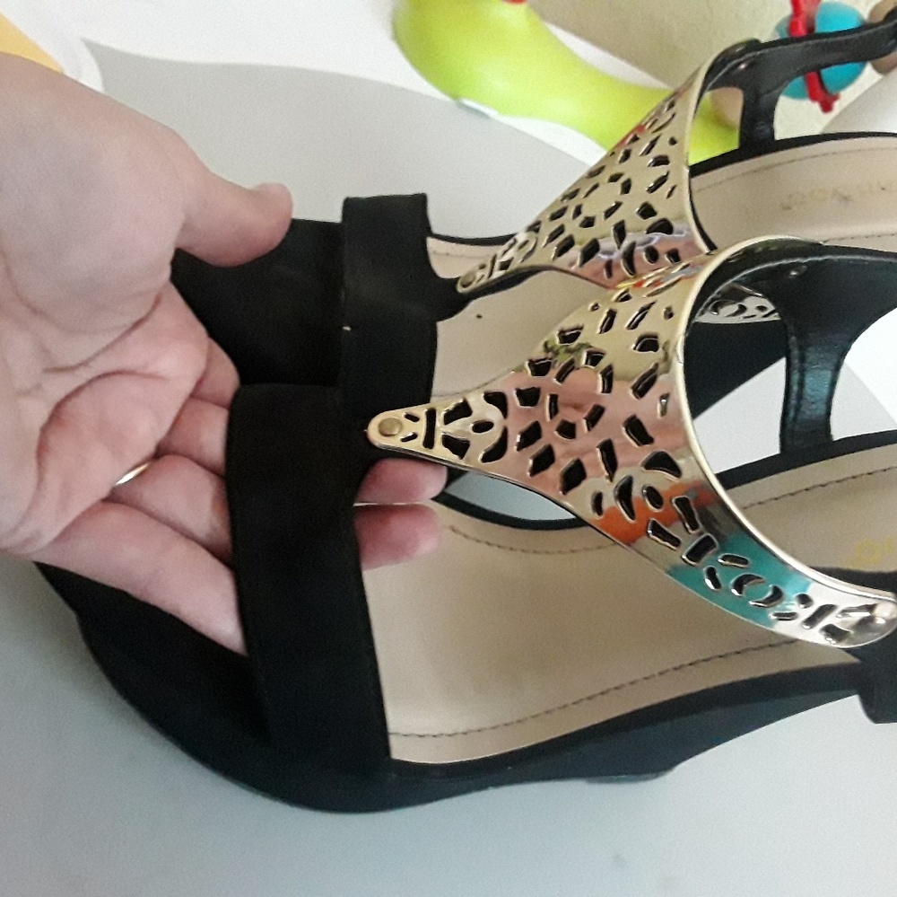 open-toed black wedges